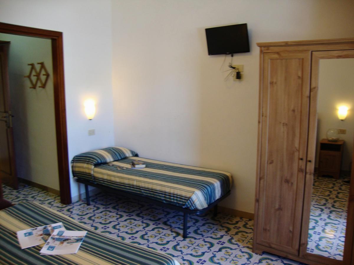 Hotel Conte - S. Angelo Bay Serrara Fontana Exterior foto