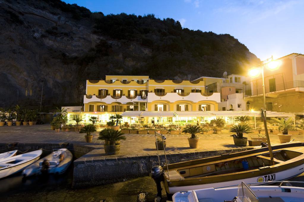 Hotel Conte - S. Angelo Bay Serrara Fontana Exterior foto